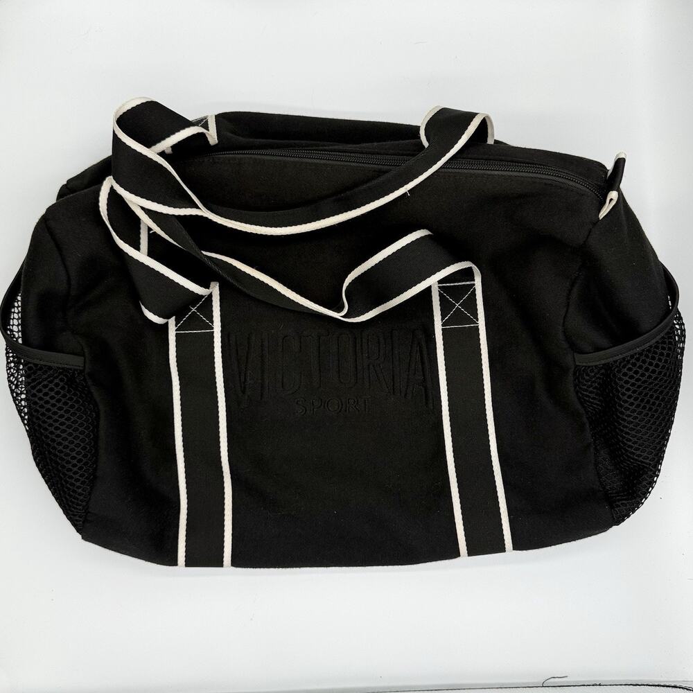 Victoria Secret Soft Sports Duffle Bag black/white Lined, Side Pockets 16”